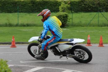 Enduro beim Motorradslalom