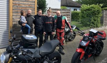 Gruppenfoto nach der Ausfahrt in den Odenwald